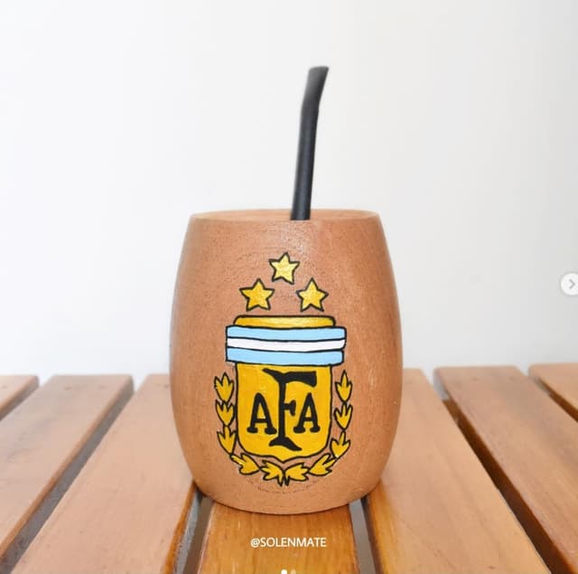 mate personalizado con escudo argentina pintado a mano selección nacional